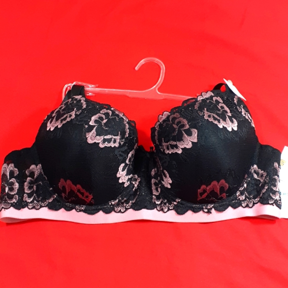 JESSICA SIMPSON BRA.